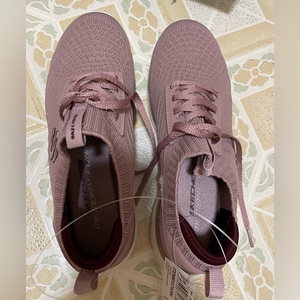 skechers sneakers